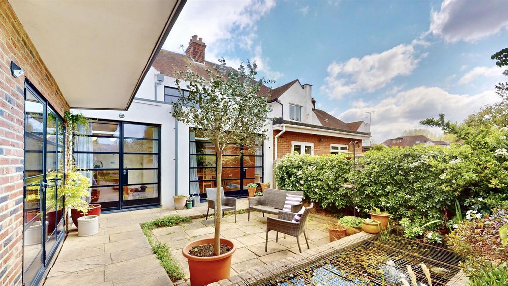 Property photo 2 of 47 Sutton-Lane-04222026_175512.Jpeg