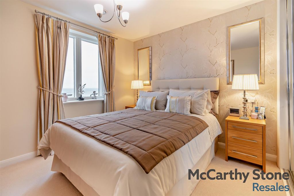 Property photo 2 of 24 8673713-Interior11-800.Jpg