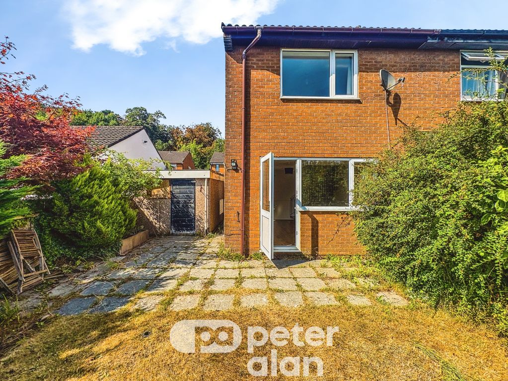 Property photo 2 of 20
