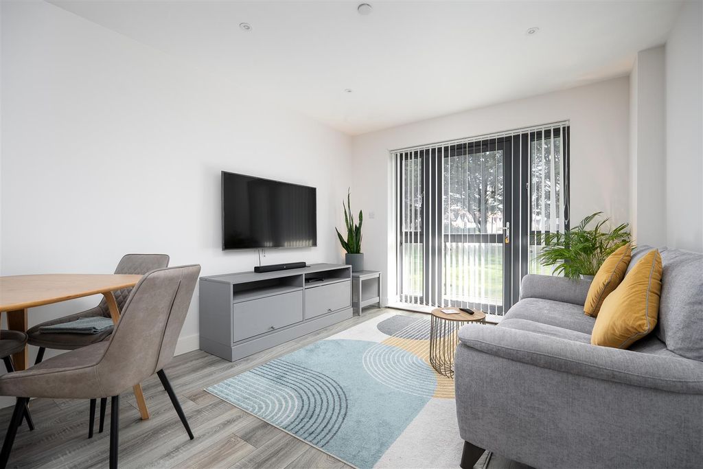 Property photo 2 of 17 Open Plan Living Area