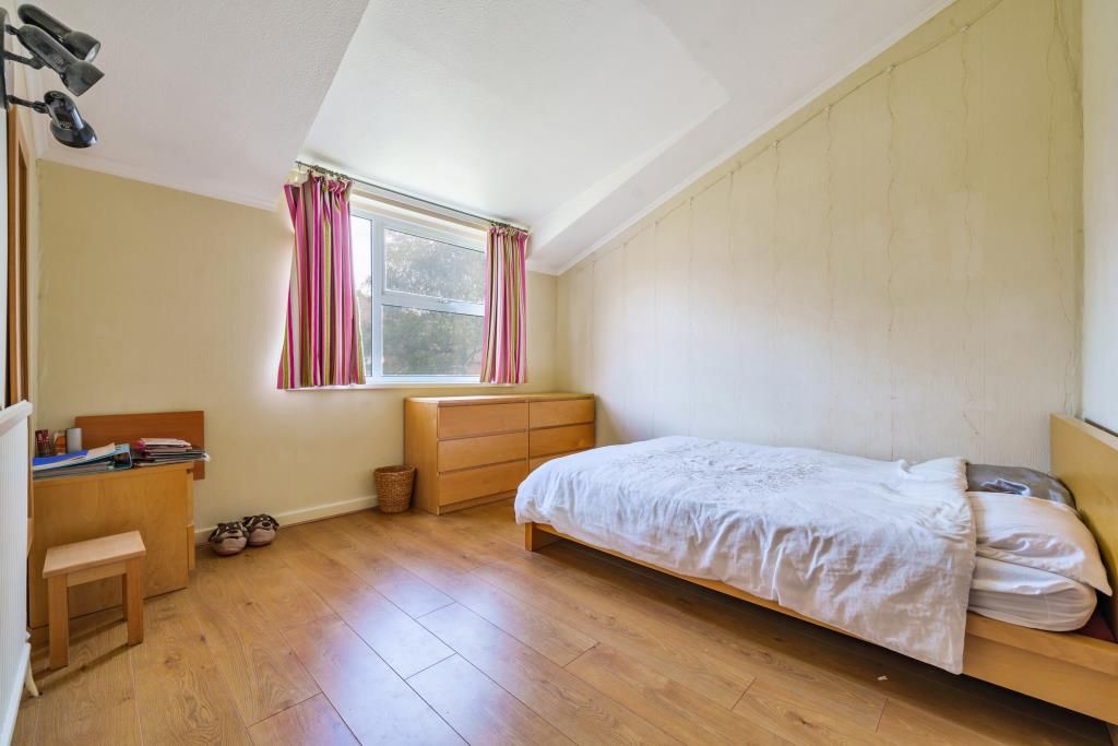 Property photo 2 of 11 Bedroom