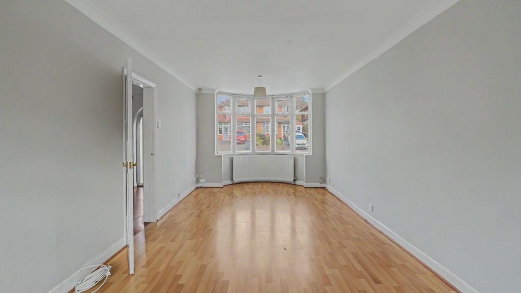 Property photo 2 of 24