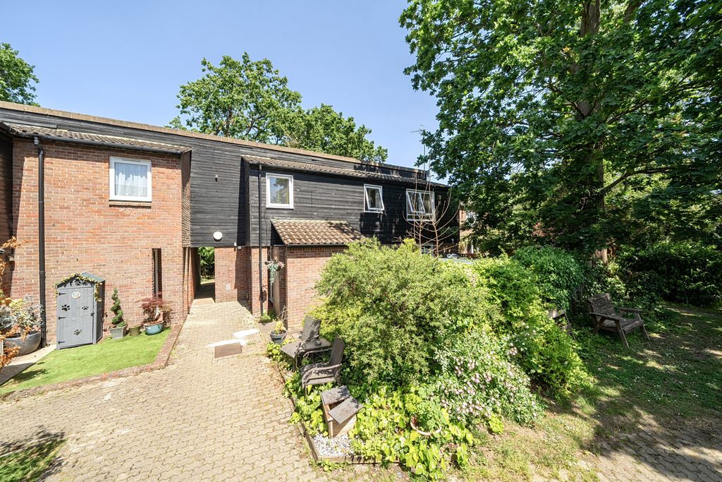 Property photo 1 of 20 1466926-1-6A1598A...