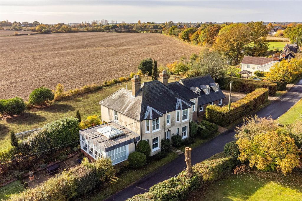 Property photo 1 of 40 Hamilton House_2-11.Jpg