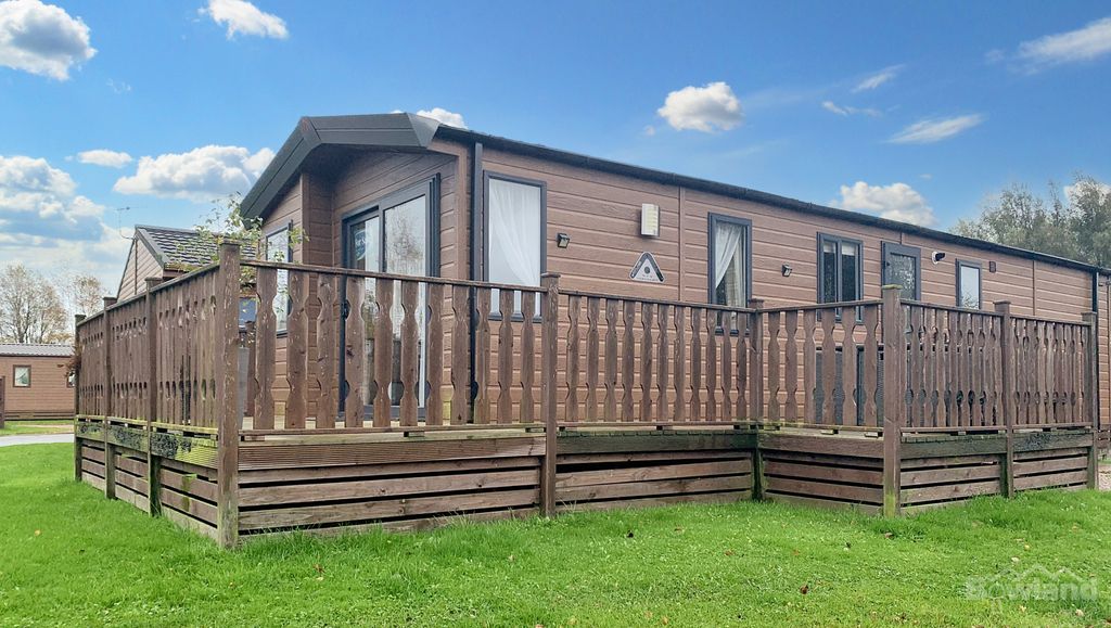 Property photo 2 of 23