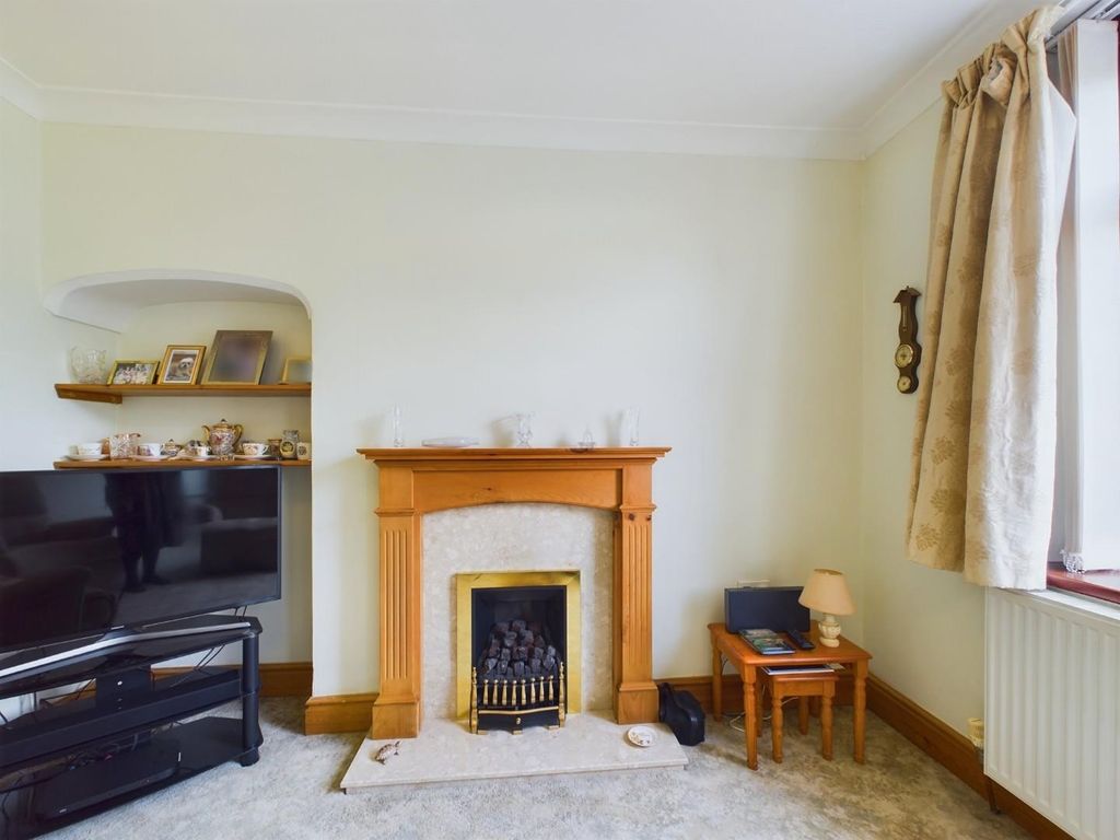 Property photo 3 of 29 Cam03810G0-Pr0040-Still017.Jpg