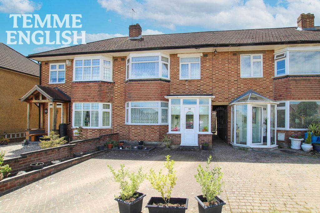 Property photo 1 of 17