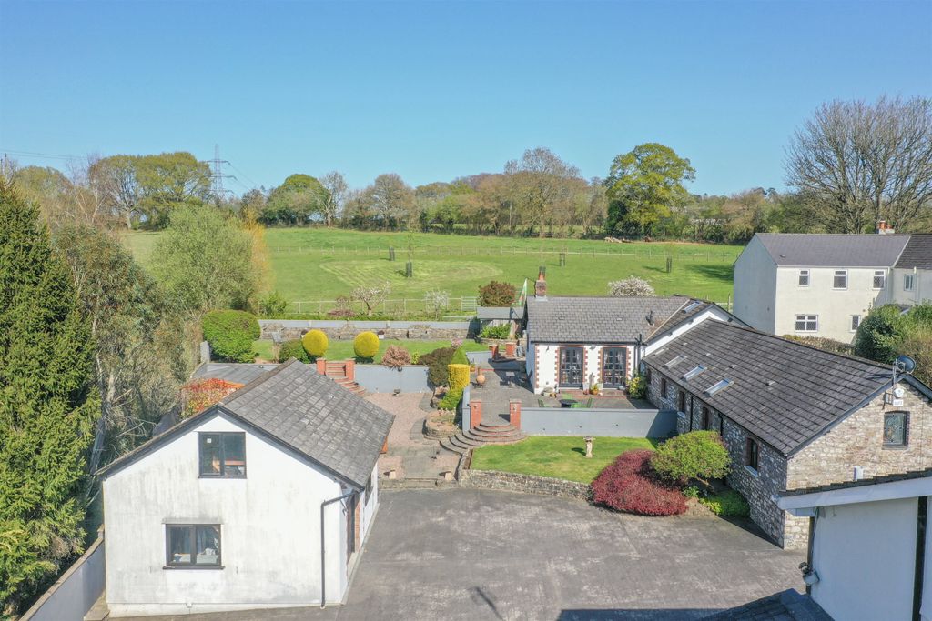 Property photo 1 of 35