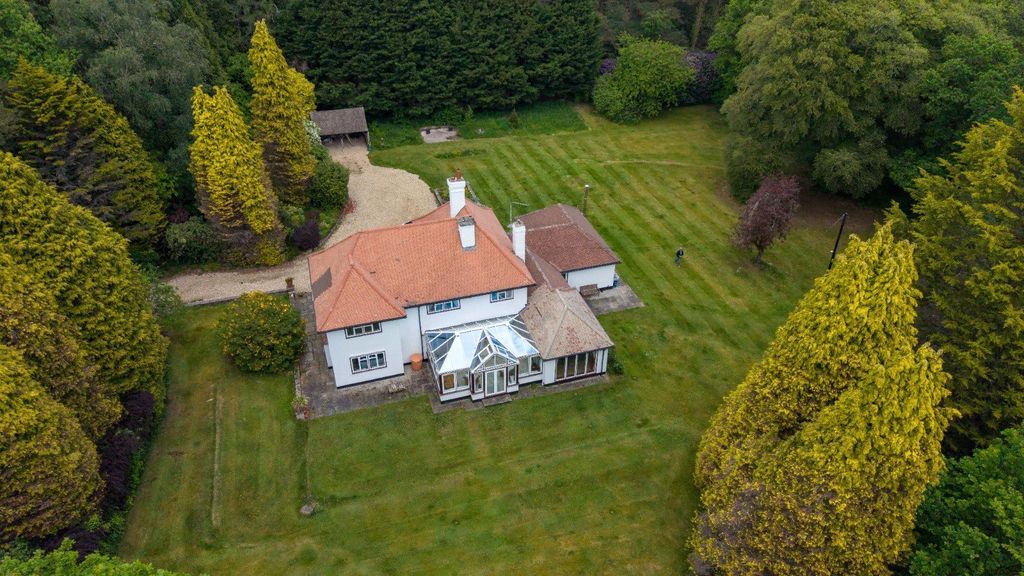 Property photo 1 of 36 Picture No. 41