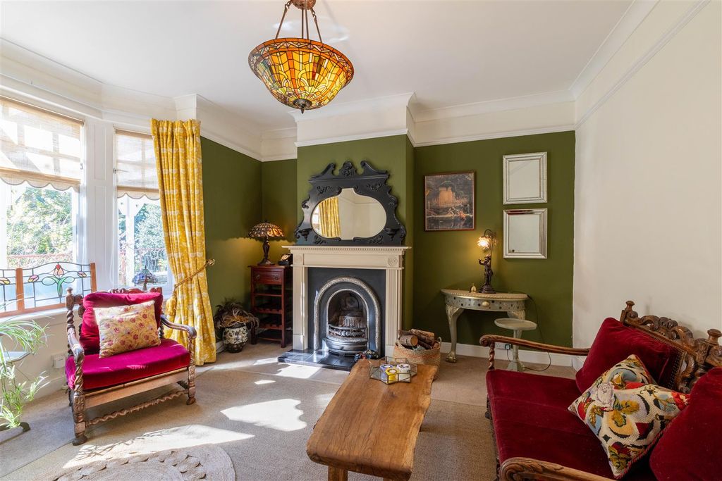 Property photo 3 of 52 S03.Jpg
