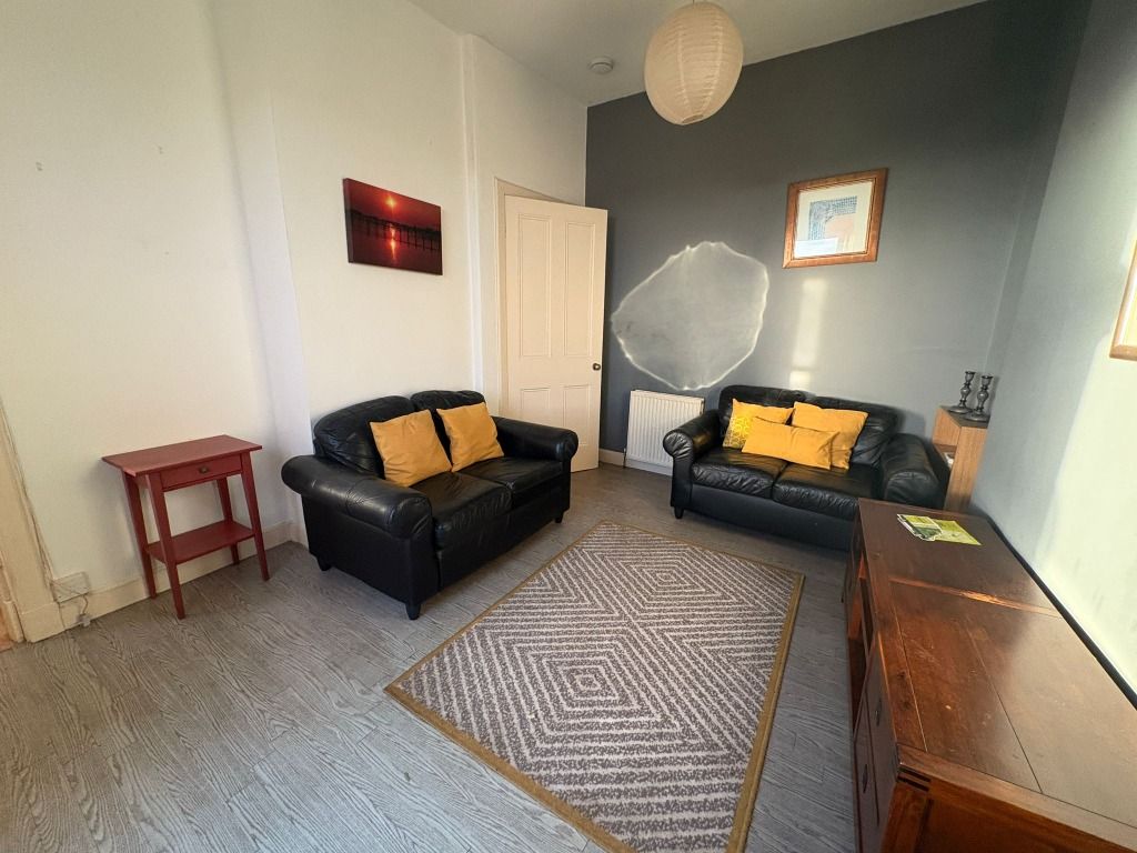 Property photo 3 of 10 Photo 3