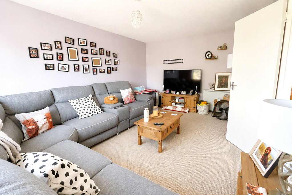 Property photo 2 of 9 Picture No. 03