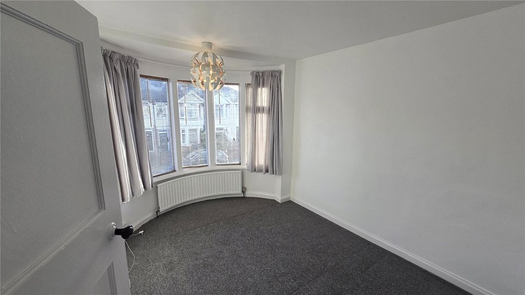 Property photo 3 of 15 Picture No. 08