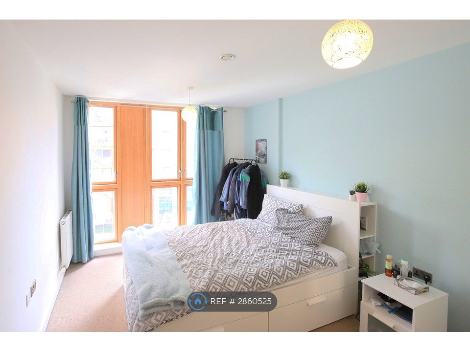 Property photo 1 of 5 Bedroom