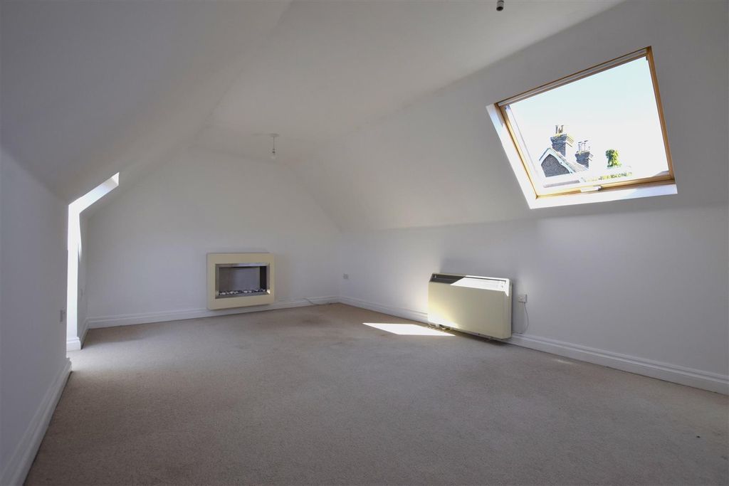 Property photo 2 of 14 7-Harmony-Hall-(16).Jpg