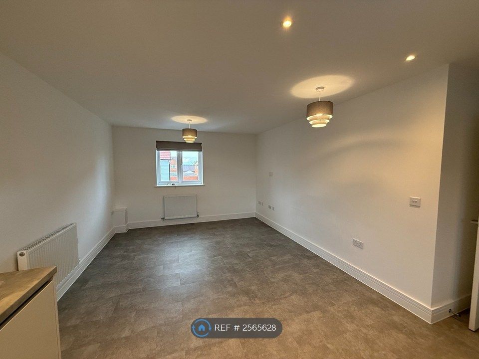Property photo 3 of 10 Lounge