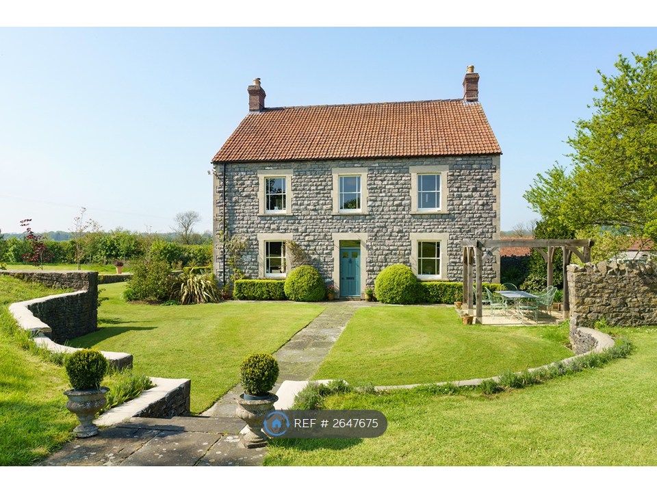 Property photo 3 of 35 South Side Of The House/Side Door