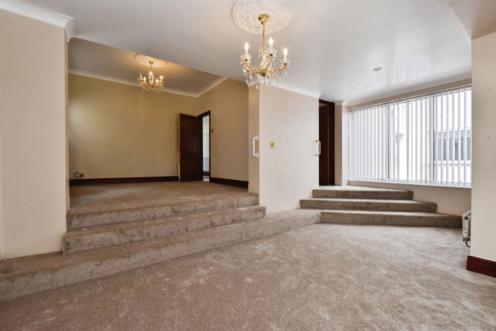 Property photo 3 of 26 Photo