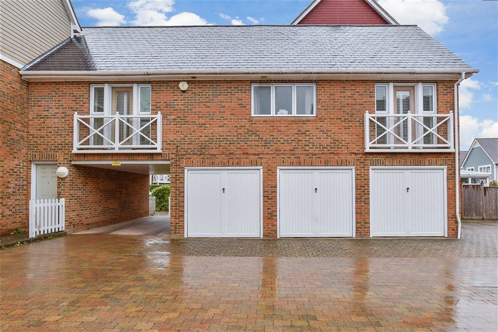 Property photo 1 of 10 External (Web)