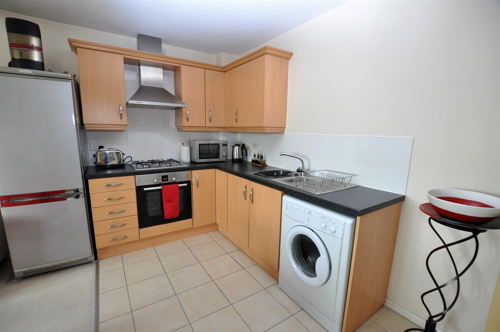 Property photo 3 of 9