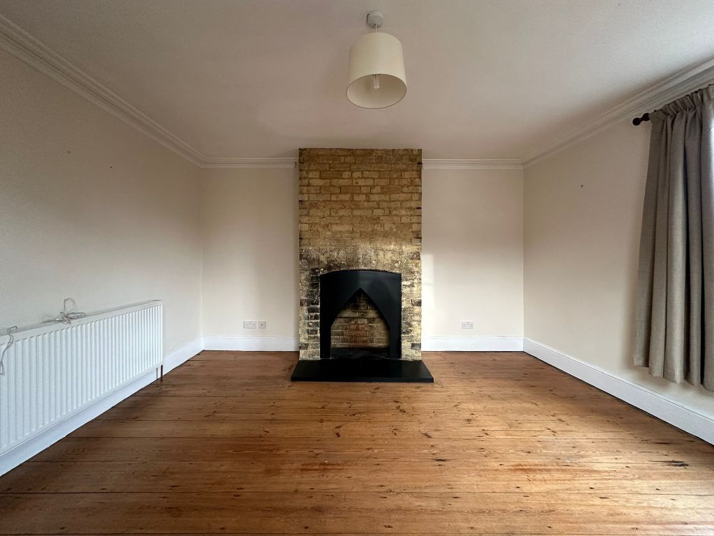 Property photo 2 of 20 Lounge