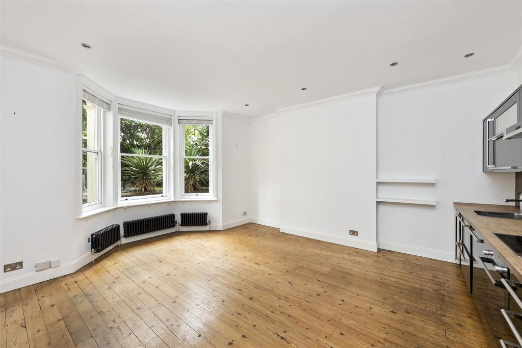 Property photo 2 of 12 Stanford Road, 48, Flat 1-007.Jpg