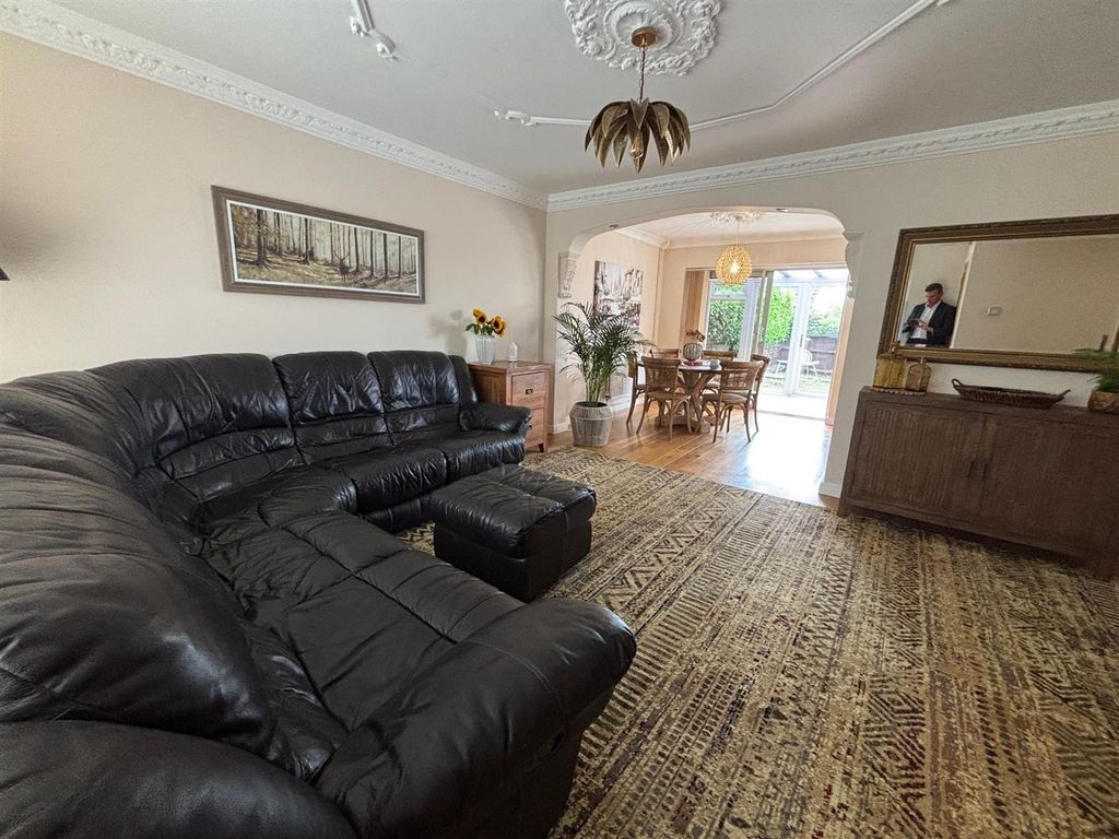 Property photo 2 of 13 Img_5807.Jpg