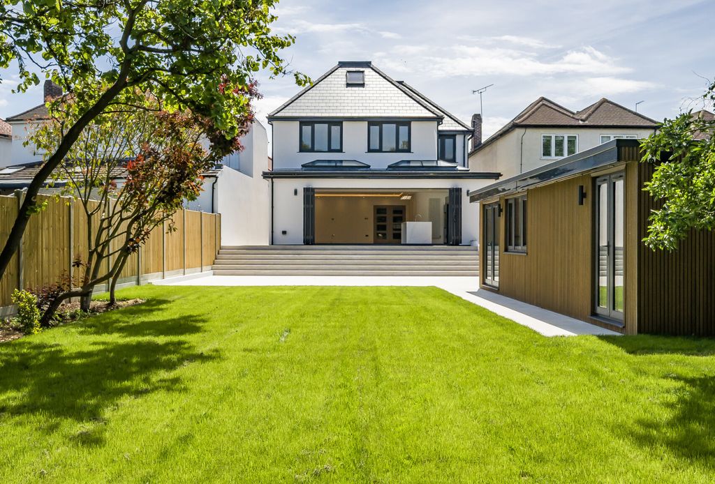 Property photo 1 of 22 1471504-14-6A3149...