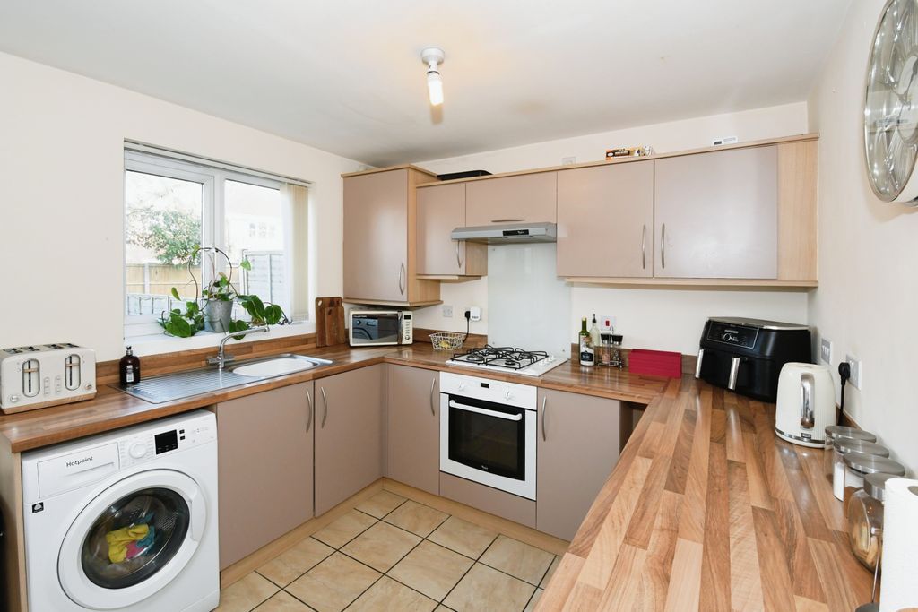 Property photo 2 of 32 Photography