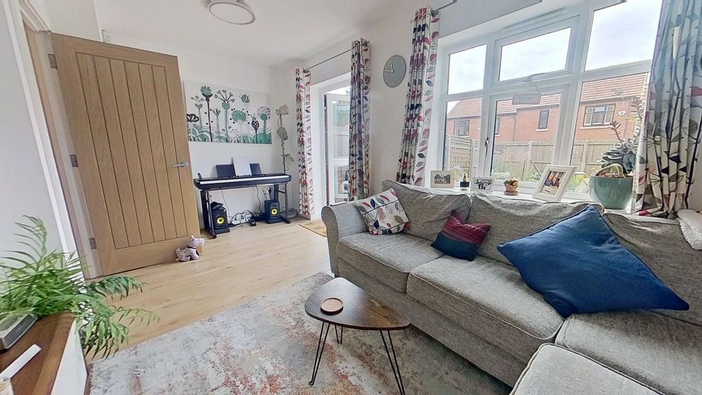 Property photo 1 of 14 12-Parkview-Place-10062025_125124