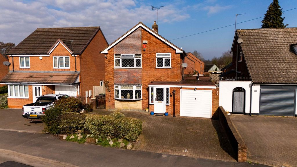 Property photo 1 of 34