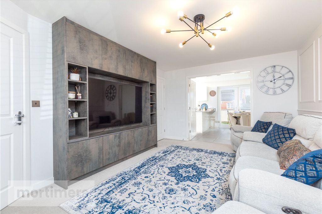 Property photo 2 of 28 Living Room