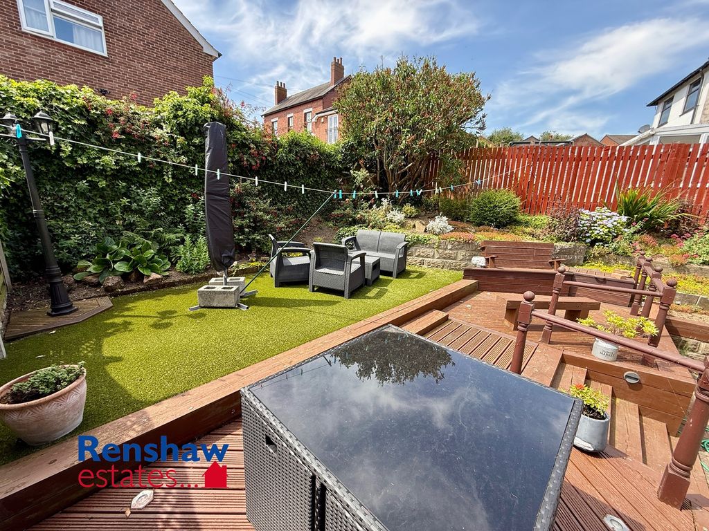 Property photo 3 of 17 R (1)