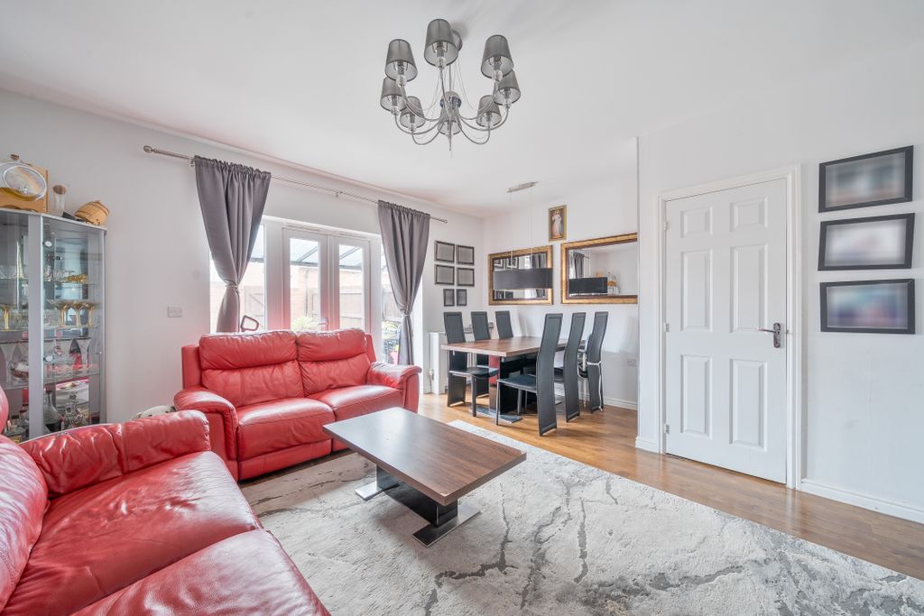 Property photo 3 of 23