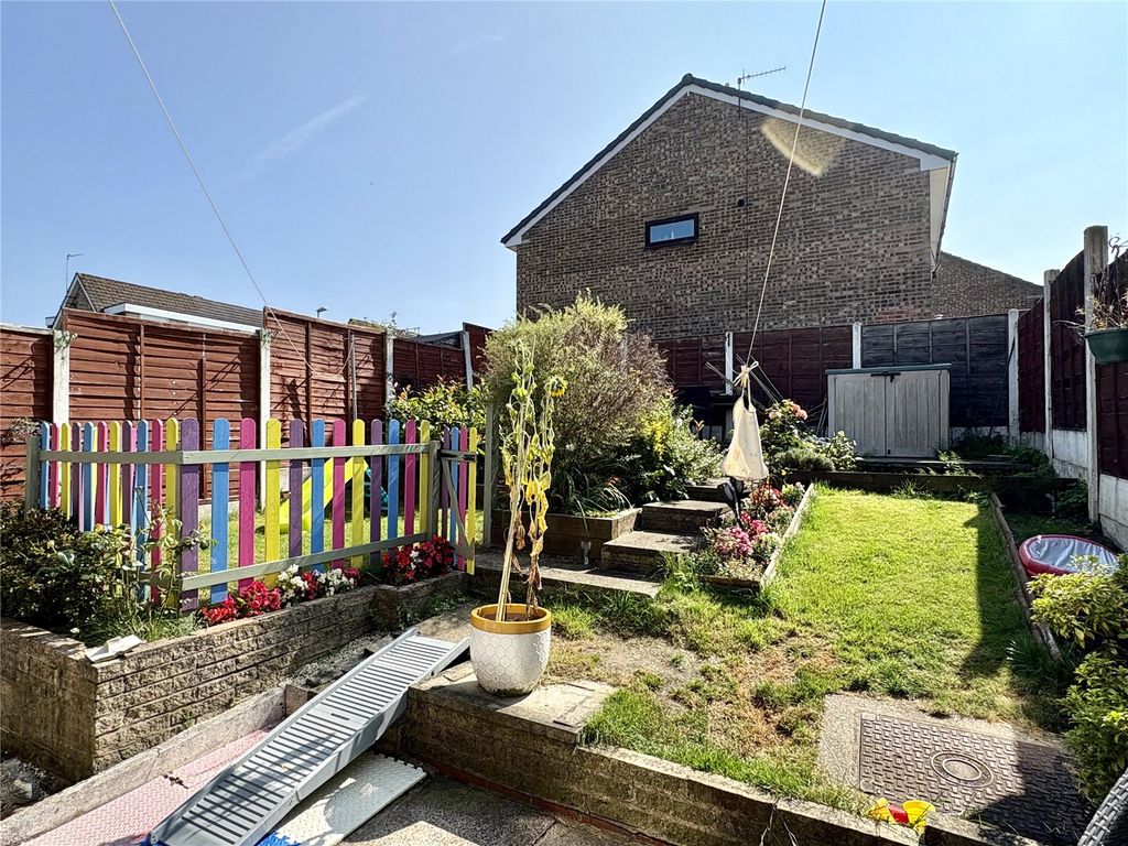 Property photo 2 of 17 Picture No. 38