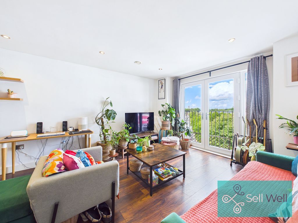 Property photo 2 of 16 Open Plan Living Area