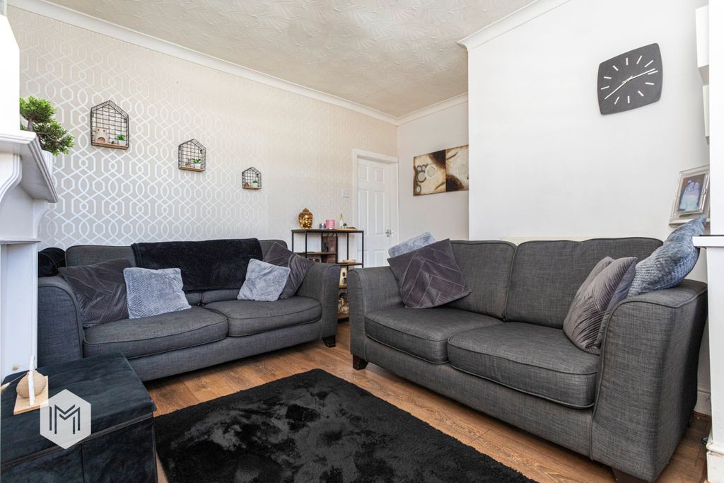 Property photo 3 of 19 Picture No. 03