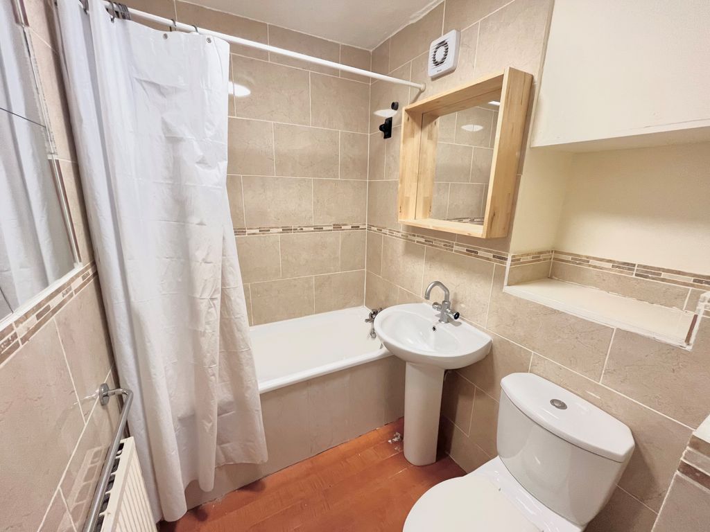 Property photo 3 of 3