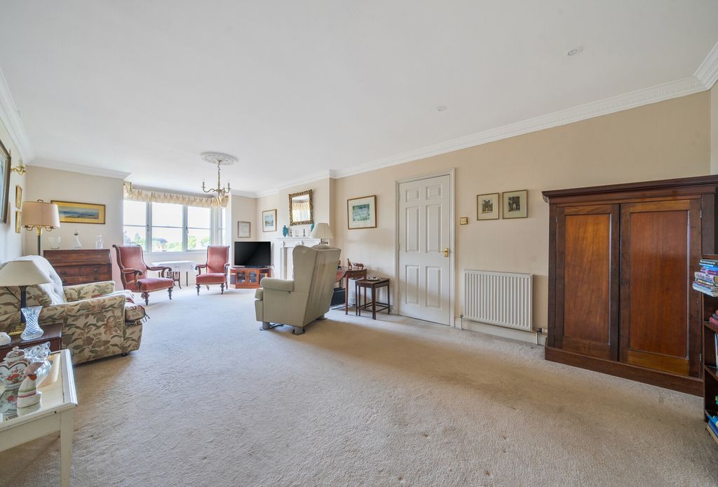 Property photo 2 of 15 1300642-3-68383Ff...