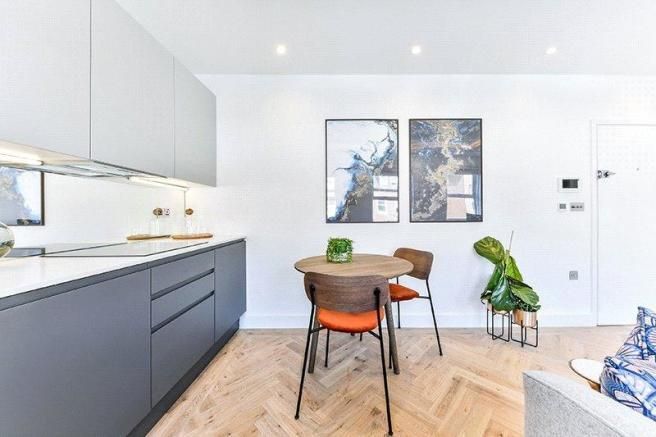 Property photo 3 of 8 Dining.Jpg