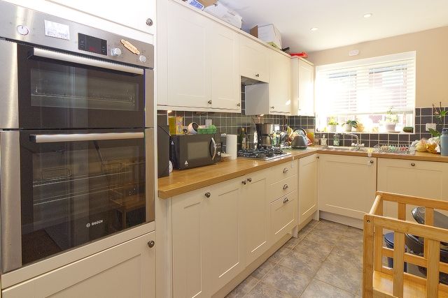 Property photo 2 of 14 Kitchen