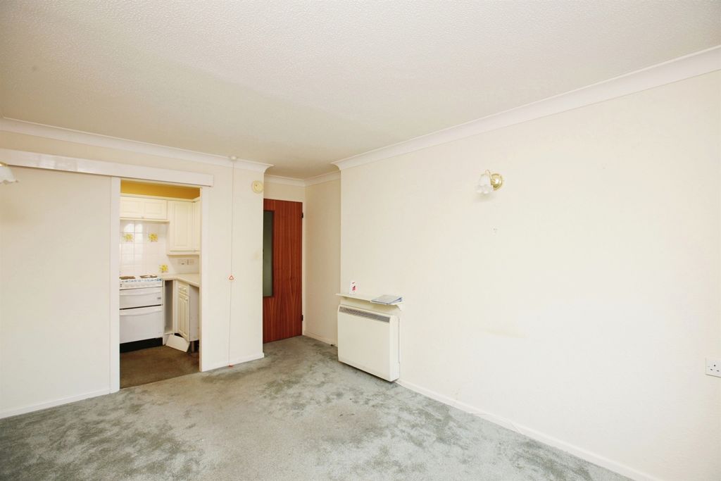 Property photo 3 of 7