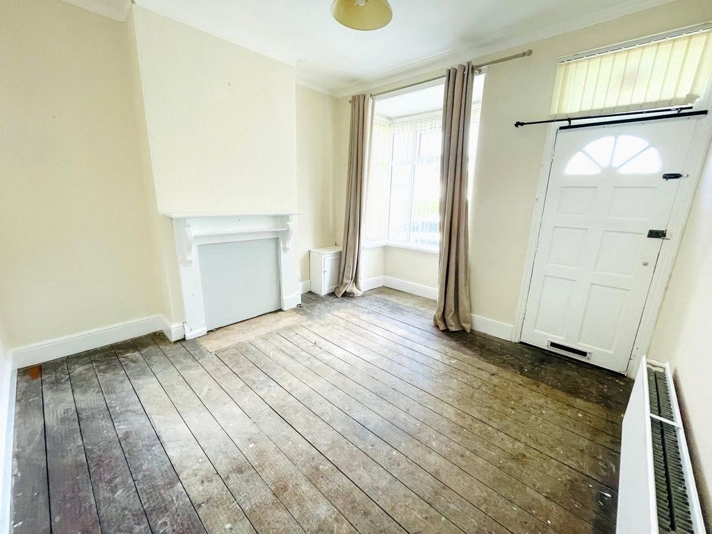 Property photo 3 of 17 Picture No. 13
