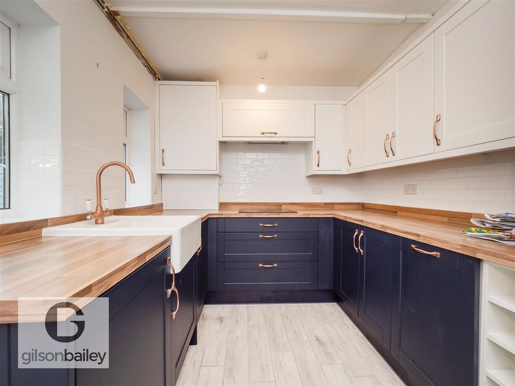 Property photo 2 of 38 40Beatriceroad-15.Jpg