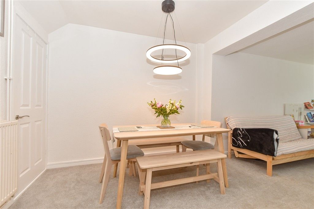 Property photo 3 of 14 Kitchen/Breakfast Area