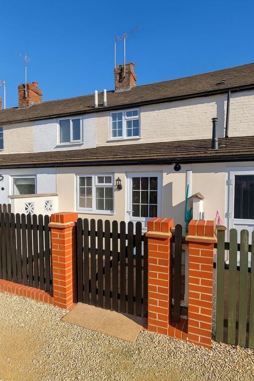 Property photo 2 of 9