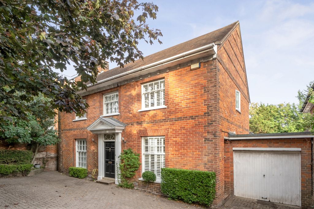 Property photo 1 of 27 External View