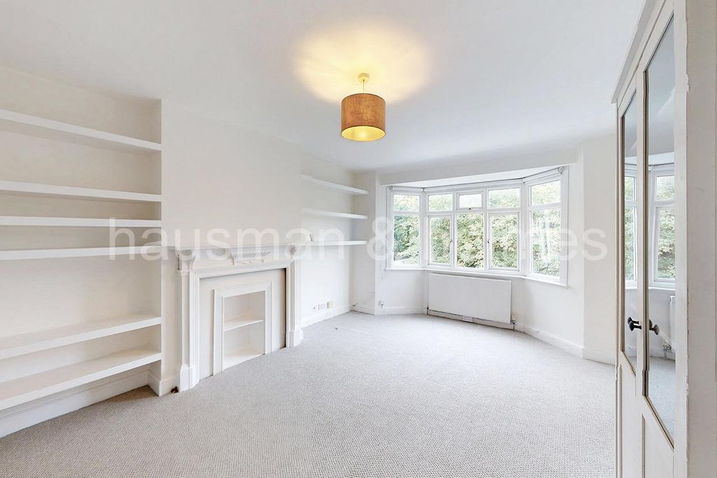 Property photo 2 of 17 W02.Jpg