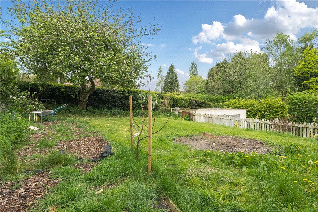 Property photo 2 of 18 Picture No. 13