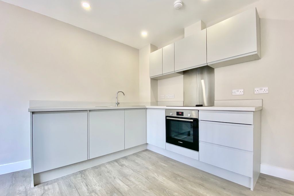 Property photo 3 of 11 Photo 03